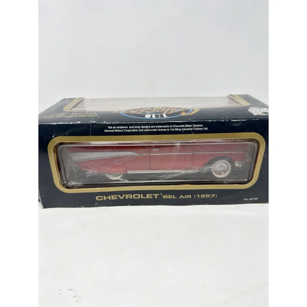 Road‎ Tough 1957 Red Chevrolet Bel Air Convertible Die cast Car 1:18 NIB